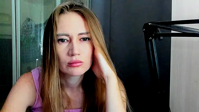 JessFoxxx online show from 06-26-26, 01:00