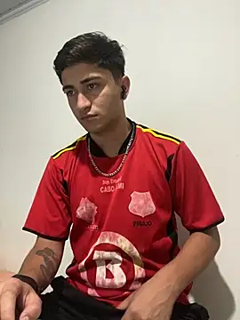 Tavinho067 online show from 11-07-25, 02:38