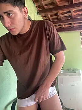 Tavinho067 online show from 02-06-26, 08:49