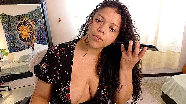Snapshot of Amanda_sweet chatting on 06-16-26, 01:33 Amanda sweet online show from 06-16-26, 01:33