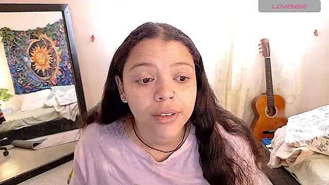 Snapshot of Amanda_sweet chatting on 07-10-26, 01:22 Amanda sweet online show from 07-10-26, 01:22