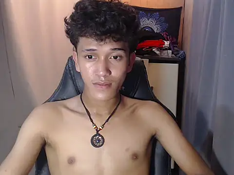 kenbigcockxx online show from 10-20-25, 08:26