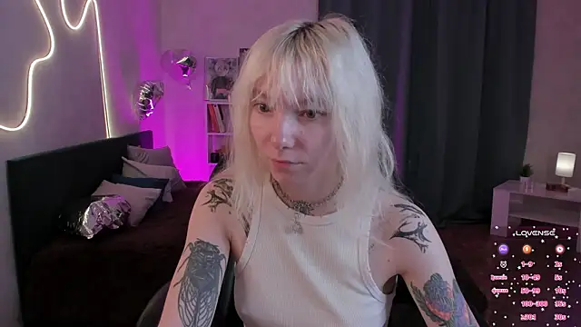 Snapshot of tattoo_art_baby chatting on 06-04-26, 12:48 tattoo art baby online show from 06-04-26, 12:48
