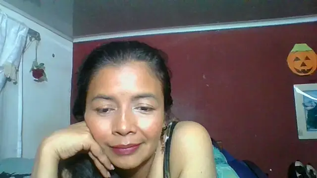 DianaOchoa  online show from 11-10-25, 03:33