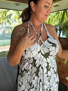 Snapshot of Vahine_tahiti987 chatting on 06-03-26, 09:30 Vahine tahiti987 online show from 06-03-26, 09:30