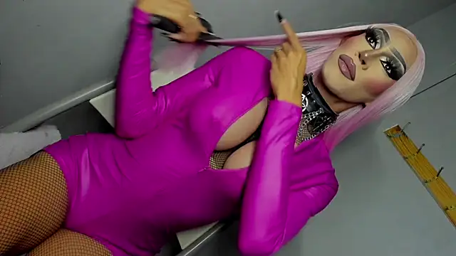 Snapshot of anitacruise chatting on 02-11-26, 06:08 anitacruise online show from 02-11-26, 06:08