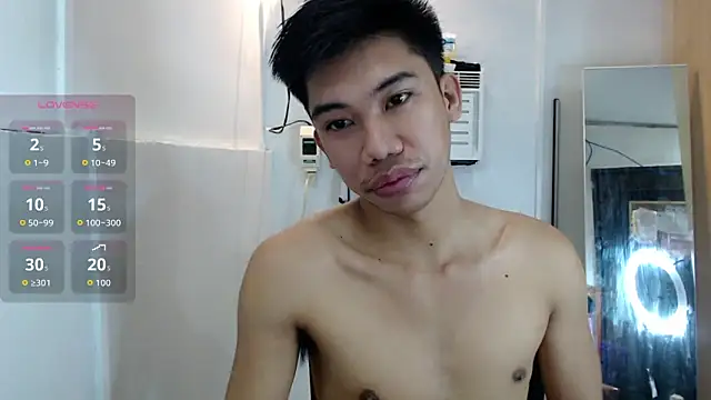 Snapshot of Ur_pinoyhotbrix chatting on 09-25-25, 12:27 Ur pinoyhotbrix online show from 09-25-25, 12:27