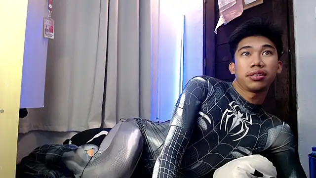 Snapshot of Ur_pinoyhotbrix chatting on 09-28-25, 08:05 Ur pinoyhotbrix online show from 09-28-25, 08:05