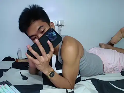 Ur pinoyhotbrix online show from 12-13-25, 10:38