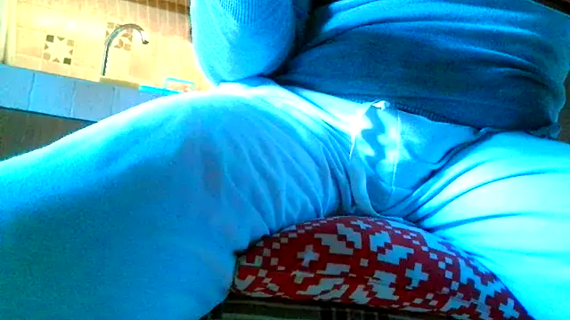 Snapshot of Prince-sexy chatting on 09-18-25, 05:54 Prince-sexy online show from 09-18-25, 05:54