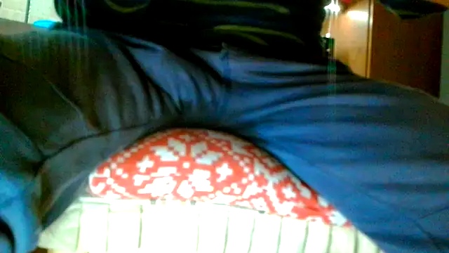 Snapshot of Prince-sexy chatting on 09-22-25, 06:19 Prince-sexy online show from 09-22-25, 06:19