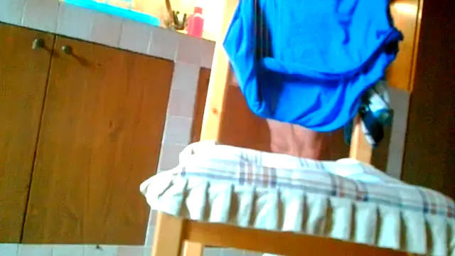 Snapshot of Prince-sexy chatting on 09-21-25, 04:56 Prince-sexy online show from 09-21-25, 04:56