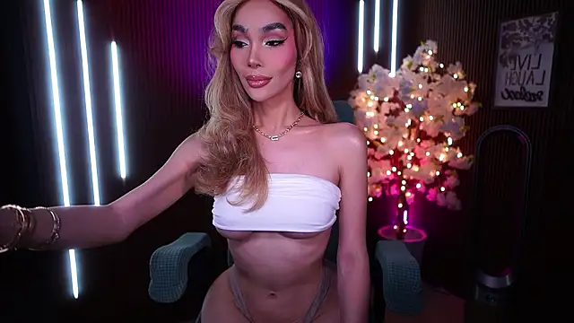 Snapshot of xxforyoureyesonlyxx chatting on 02-12-26, 02:00 xxforyoureyesonlyxx online show from 02-12-26, 02:00