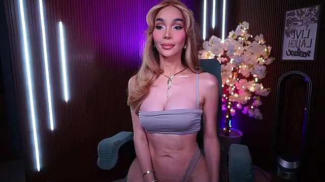 Snapshot of xxforyoureyesonlyxx chatting on 02-11-26, 03:39 xxforyoureyesonlyxx online show from 02-11-26, 03:39