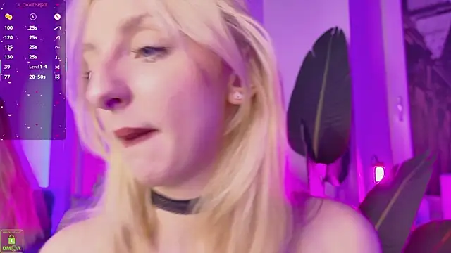 maya snow online show from 11-17-25, 10:52