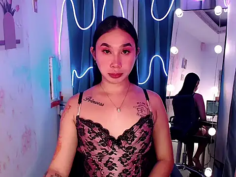 in yourdreamstarxx online show from 11-21-25, 08:41