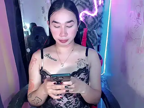 in yourdreamstarxx online show from 01-10-26, 07:36