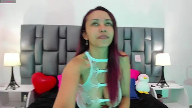 Snapshot of valeriasweet_ chatting on 09-22-25, 12:33 valeriasweet online show from 09-22-25, 12:33