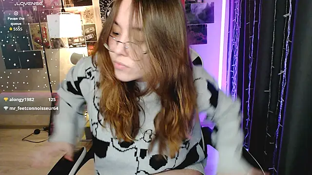 Snapshot of ameliameadd chatting on 04-08-26, 02:40 ameliameadd online show from 04-08-26, 02:40
