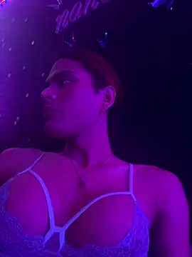 naho love online show from 09-28-25, 10:39