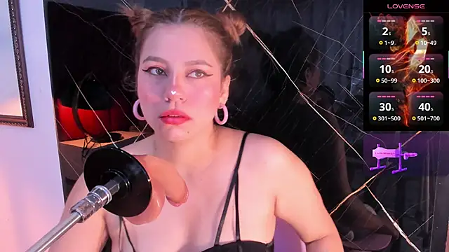 Snapshot of abby_blond_ chatting on 11-29-25, 12:05 abby blond online show from 11-29-25, 12:05