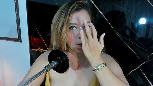 Snapshot of abby_blond_ chatting on 01-08-26, 12:00 abby blond online show from 01-08-26, 12:00