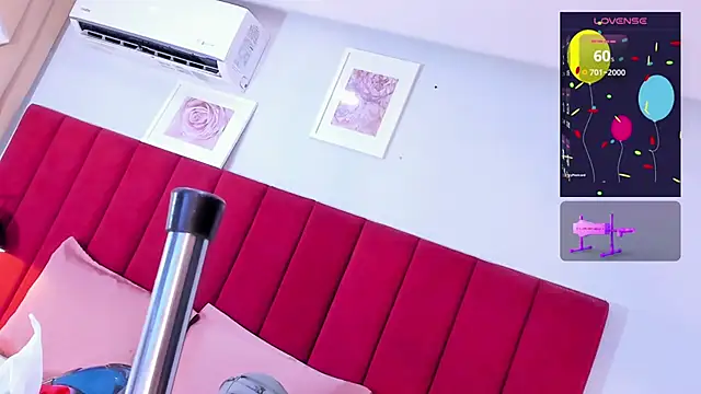 Snapshot of abby_blond_ chatting on 11-13-25, 12:31 abby blond online show from 11-13-25, 12:31