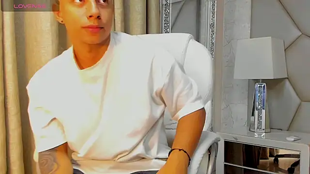 jaze bradley online show from 10-25-25, 11:31