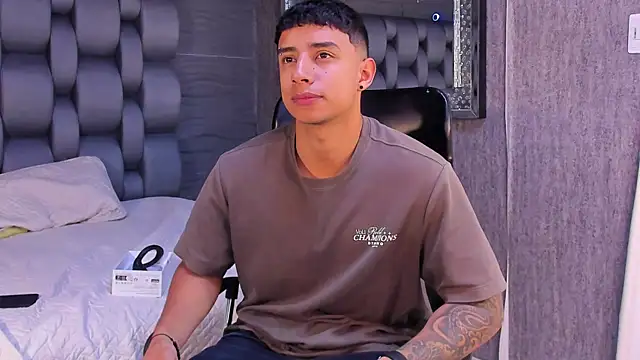 jaze bradley online show from 11-12-25, 11:36