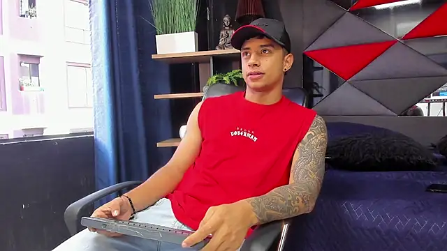 jaze bradley online show from 11-21-25, 11:31