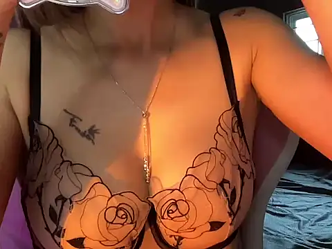 Min sara69 online show from 12-17-25, 03:11