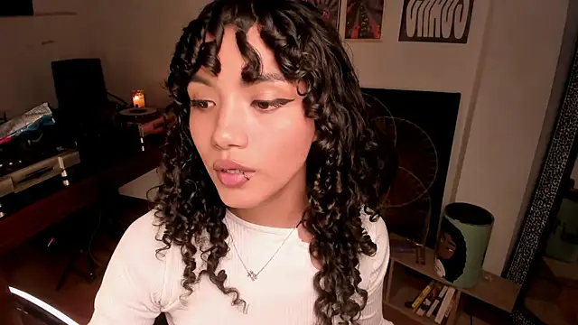 Nati     online show from 04-12-26, 10:35