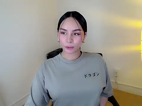 Snapshot of holly_tabby chatting on 03-24-26, 09:48 holly tabby online show from 03-24-26, 09:48