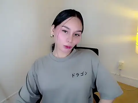 holly tabby online show from 01-06-26, 09:19