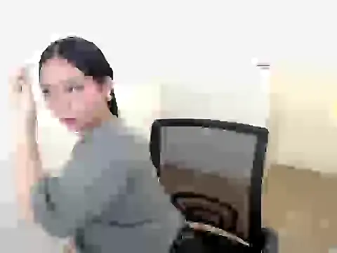 holly tabby online show from 10-17-25, 07:04