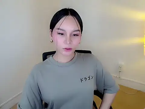 holly tabby online show from 01-12-26, 10:36