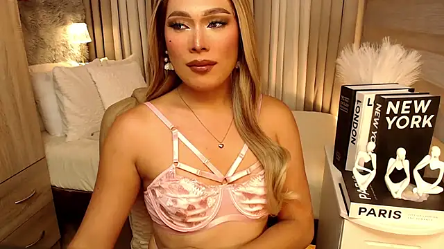 Missavacroft online show from 10-14-25, 04:07