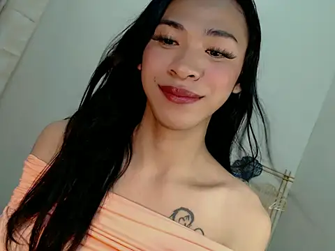 Annaloula online show from 11-21-25, 05:56