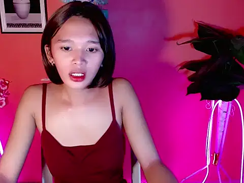 Snapshot of Sweet_ThaliaXX chatting on 09-22-25, 02:17 Sweet ThaliaXX online show from 09-22-25, 02:17