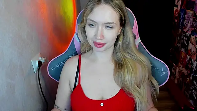 NicoleRiccii online show from 12-14-25, 09:09