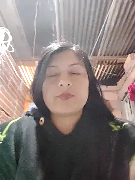 Snapshot of lunna_07 chatting on 10-05-25, 05:53 lunna 07 online show from 10-05-25, 05:53