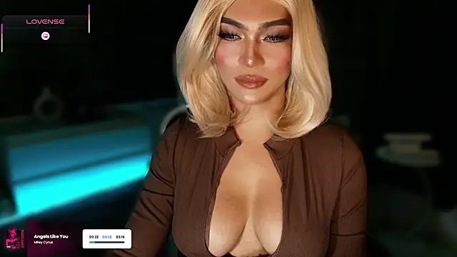 Huntress xxx online show from 10-24-25, 05:50
