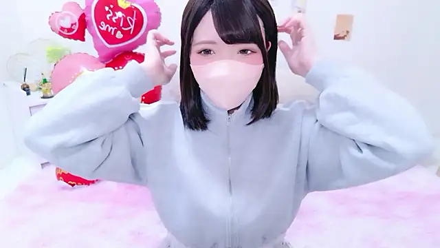 Snapshot of Anzu_xx chatting on 02-13-26, 12:10 Anzu xx online show from 02-13-26, 12:10