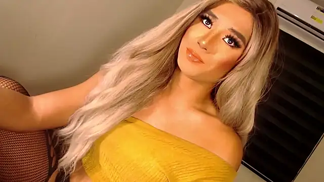 SissifyMeNow online show from 10-27-25, 01:28