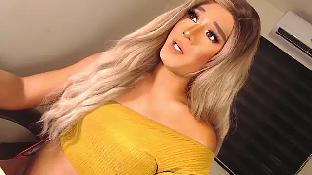 SissifyMeNow online show from 10-24-25, 12:42