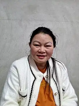 yoowwmr online show from 11-26-25, 02:55