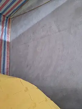 yoowwmr online show from 10-28-25, 01:39