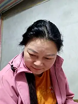 yoowwmr online show from 12-21-25, 01:46