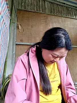 yoowwmr online show from 11-04-25, 03:32