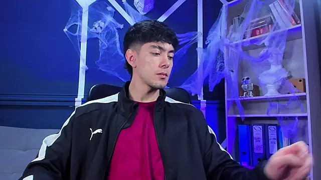 etham wolf  online show from 11-06-25, 01:26